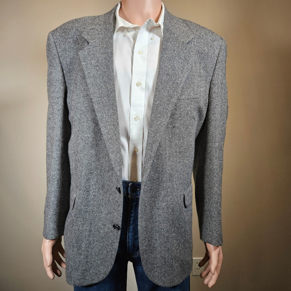Vintage American Trend Herringbone Tweed Sport Coat Lambs Wool Blend Grey Blazer